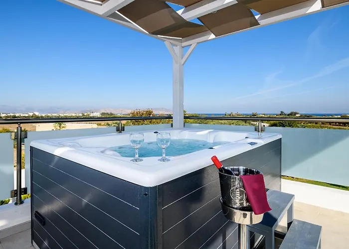 Asteria Pearl Villa 2 With Rooftop Jacuzzi