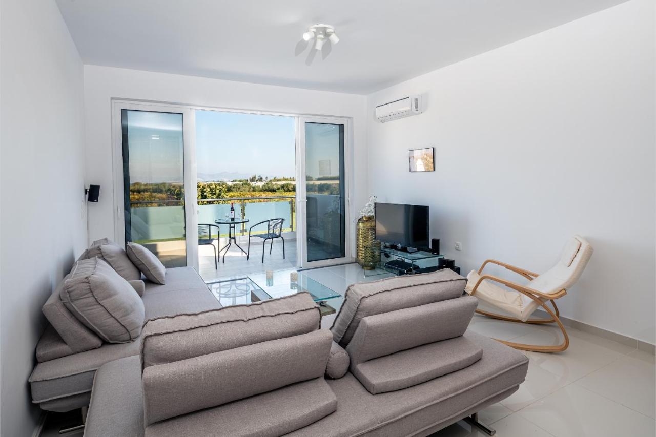 Villa Asteria Pearl 2 With Rooftop Jacuzzi *