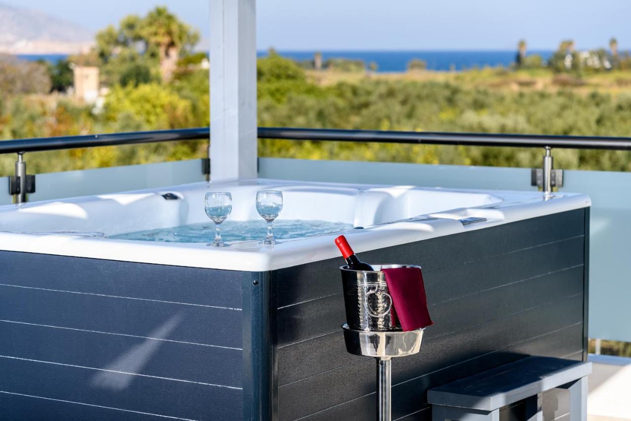 Villa Asteria Pearl 2 With Rooftop Jacuzzi