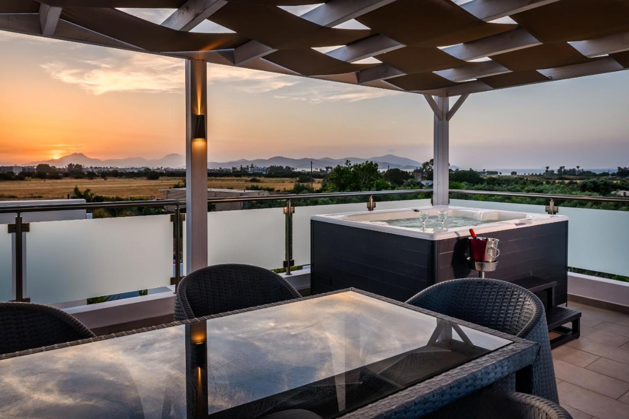 Villa Asteria Pearl 2 With Rooftop Jacuzzi