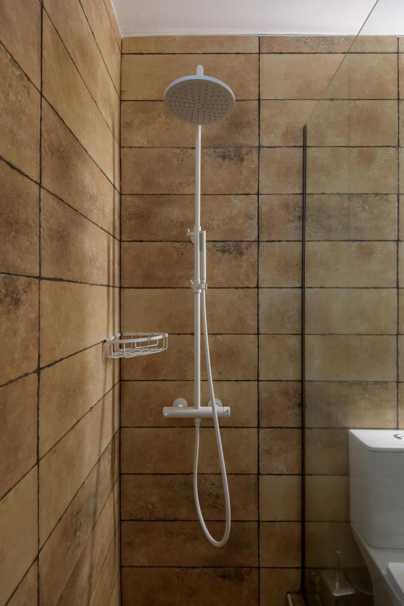 Villa Asteria Pearl 2 With Rooftop Jacuzzi