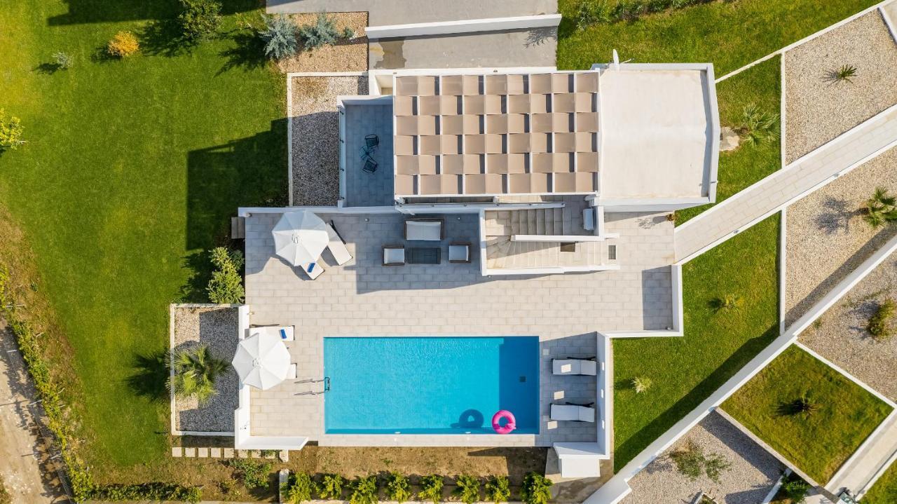 Asteria Pearl 2 With Rooftop Jacuzzi Villa