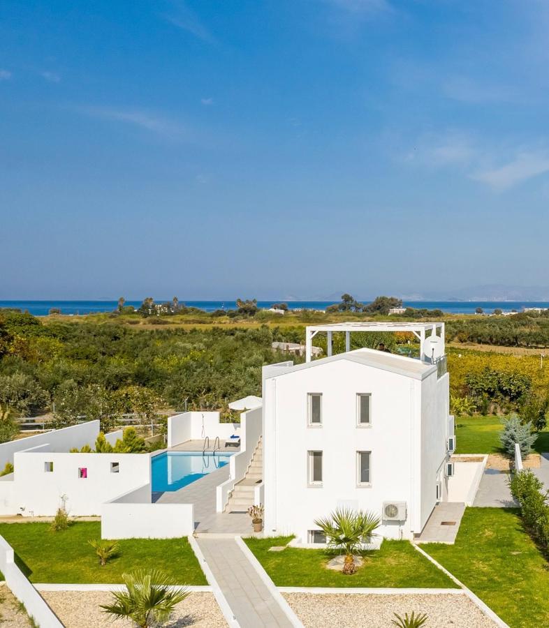 Villa Asteria Pearl 2 With Rooftop Jacuzzi *