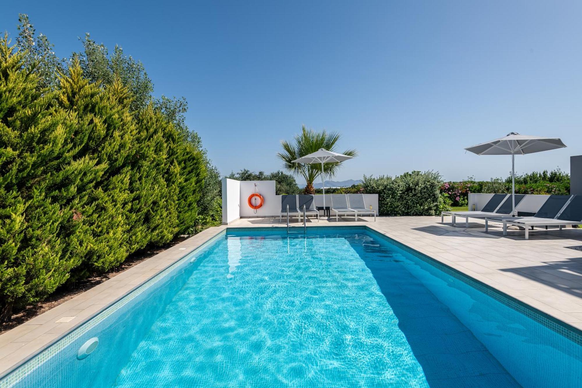 Asteria Pearl 2 With Rooftop Jacuzzi
